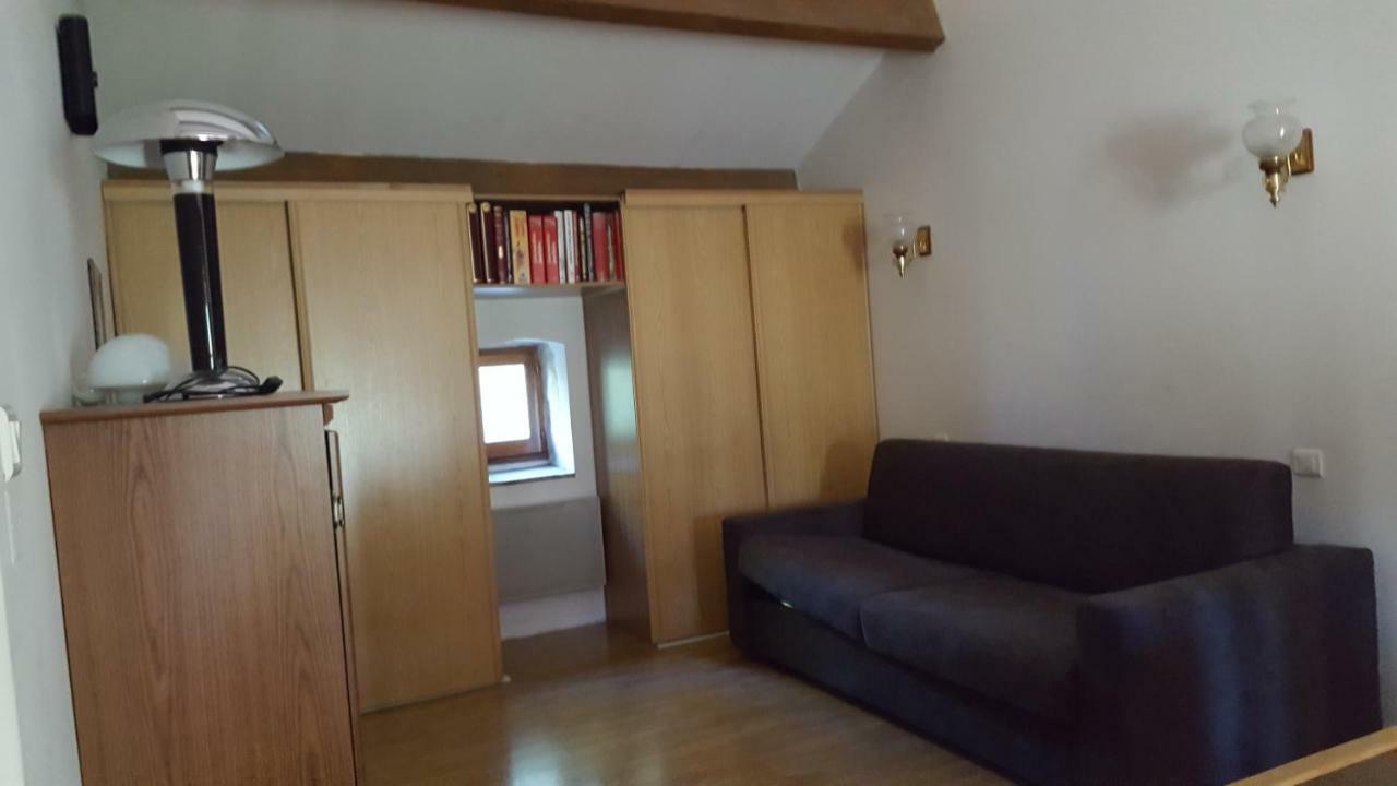 Appartement La Méjanenque à Vénéjan Extérieur photo
